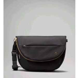 lululemon 5l belt bag night  glod